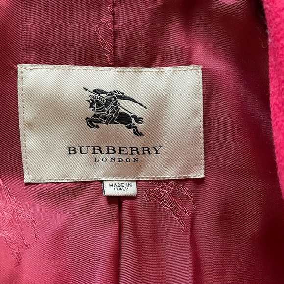 Burberry cashmere/wool blend red coat, button down with belt, size 2. - Picture 4 of 7